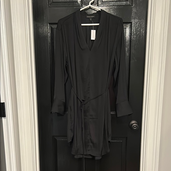 Banana Republic Dresses & Skirts - NWT Banana Republic Women Black Essential Shift Shirt Dress Medium